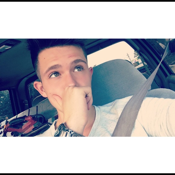 Meet your Posher, Christopher - Picture 1 of 1